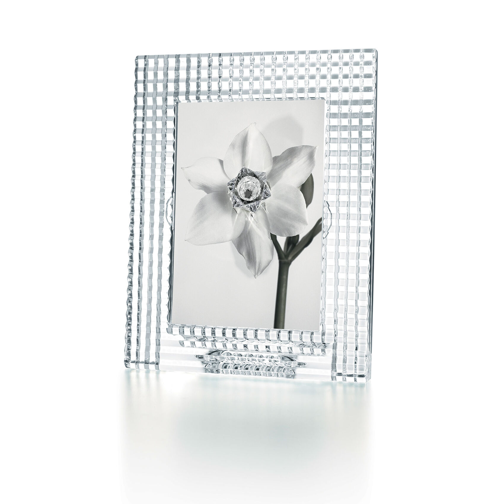 Baccarat Picture Frame | Lee Michaels Fine Jewelry