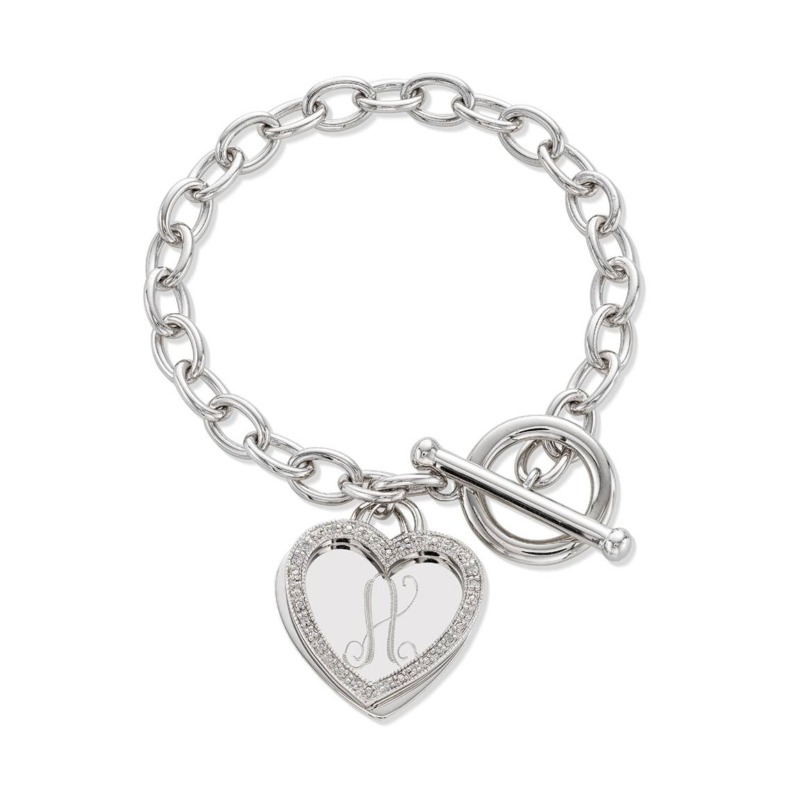 Oval deals linked chain with engraveable heart charm